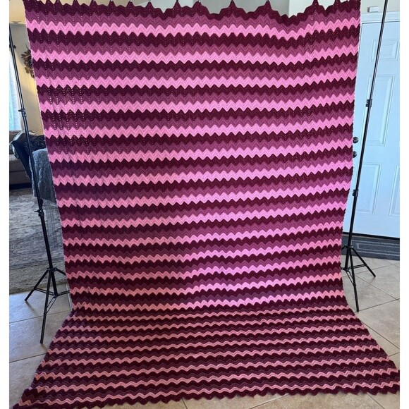 Zig Zag Crochet Blanket Handmade CA KING + Burgundy Pink Tri-Color 82W x 116L - Picture 6 of 10